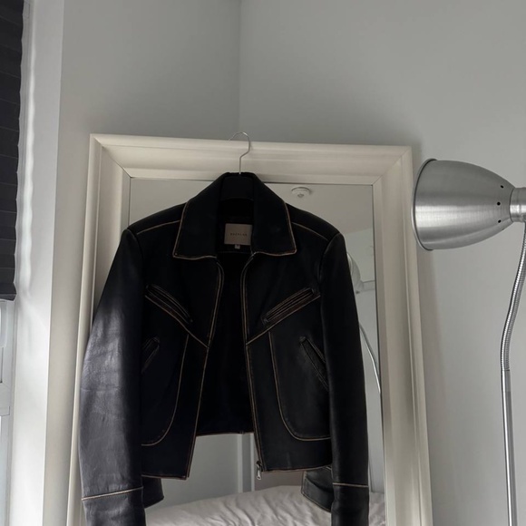 Leather jacket - Picture 9 of 10